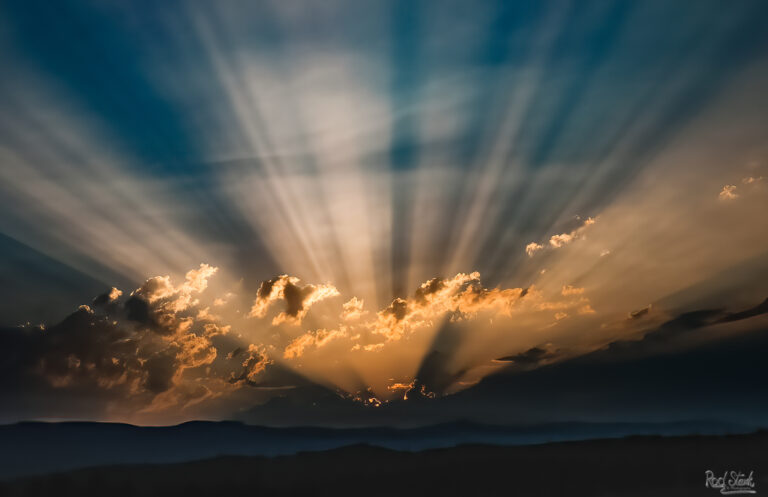 God Rays Sunset-8315