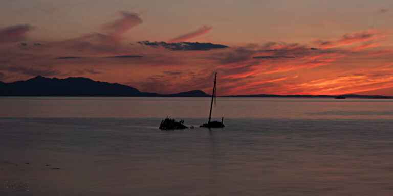 Shipwreck Sunset 1×2